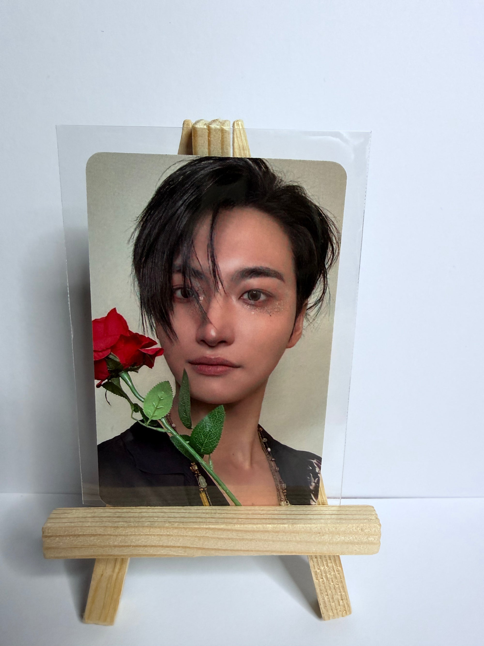ATEEZ – GOLDEN HOUR : Part.5 Official Rose War Photocard + Protective Sleeve