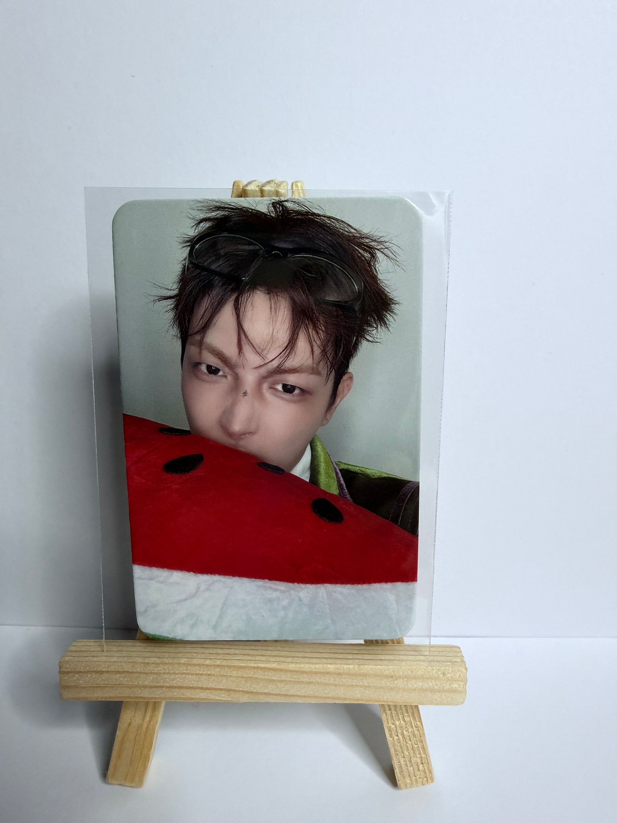 ATEEZ – GOLDEN HOUR : Part.5 Official Watermelon Photocard + Protective Sleeve